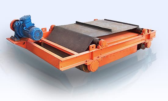 RCYD permanent self-dumping iron remover for conveyor protection