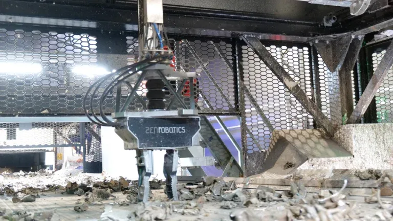 Robotics enhances scrap metal sorting with high precision - Recycling Product News - source image from Recycling Product News